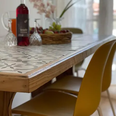 Cosy With Sea View Close To The نِكيانا