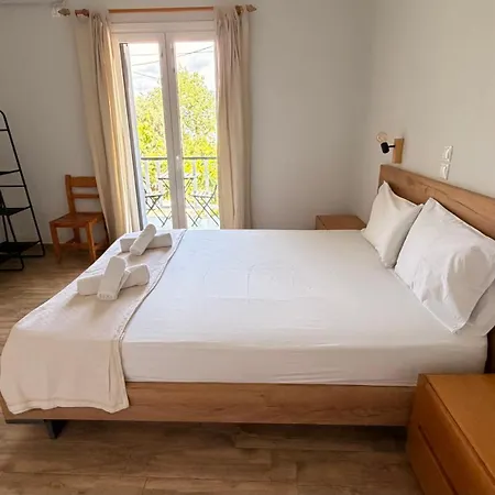 Cosy With Sea View Close To The Nikiána
